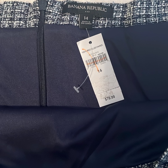 Ladies skirt NWT - Picture 2 of 6